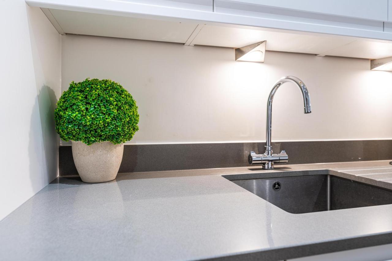 Mission Wave - Venture Apartment Staines-upon-Thames Luaran gambar
