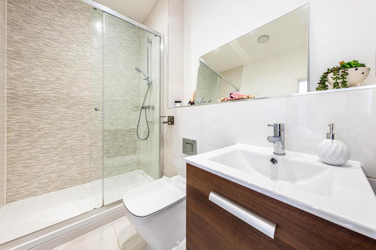 Mission Wave - Venture Apartment Staines-upon-Thames Luaran gambar